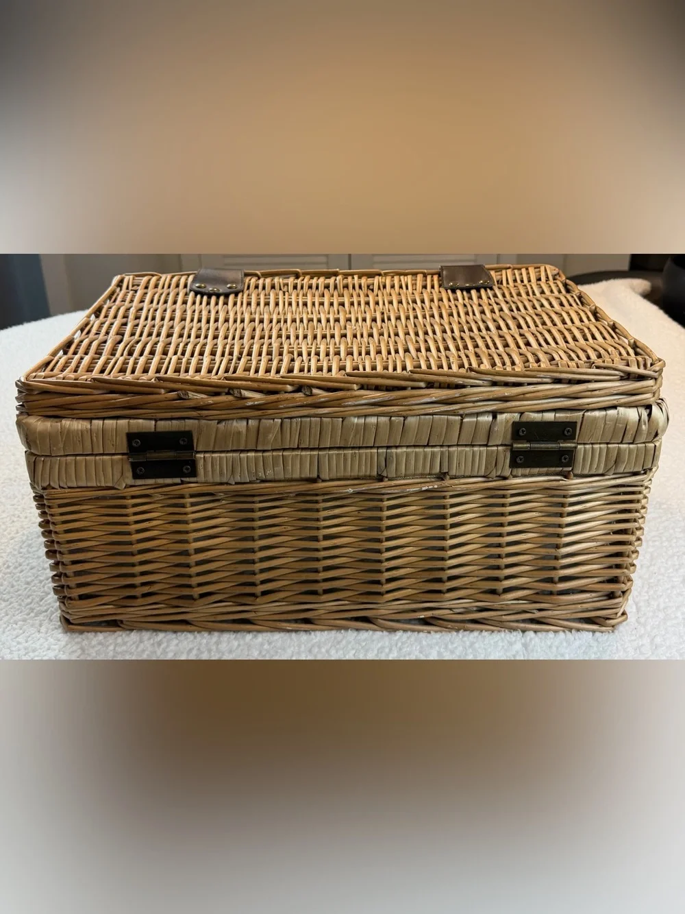 (VTG) Tan/Brown Insulated Woven Rattan Wicker Picnic Basket, OS